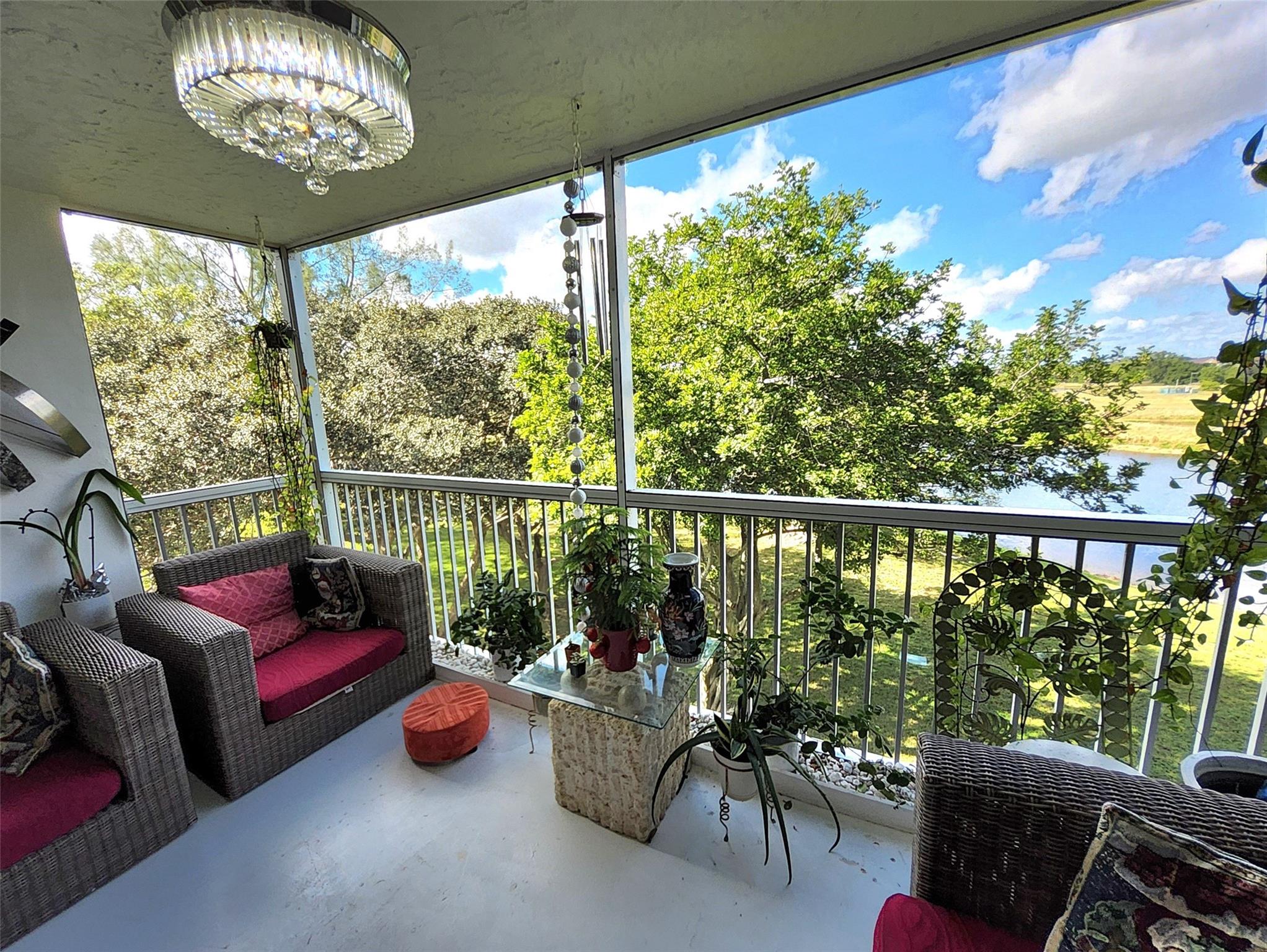 PALM AIRE - Residential