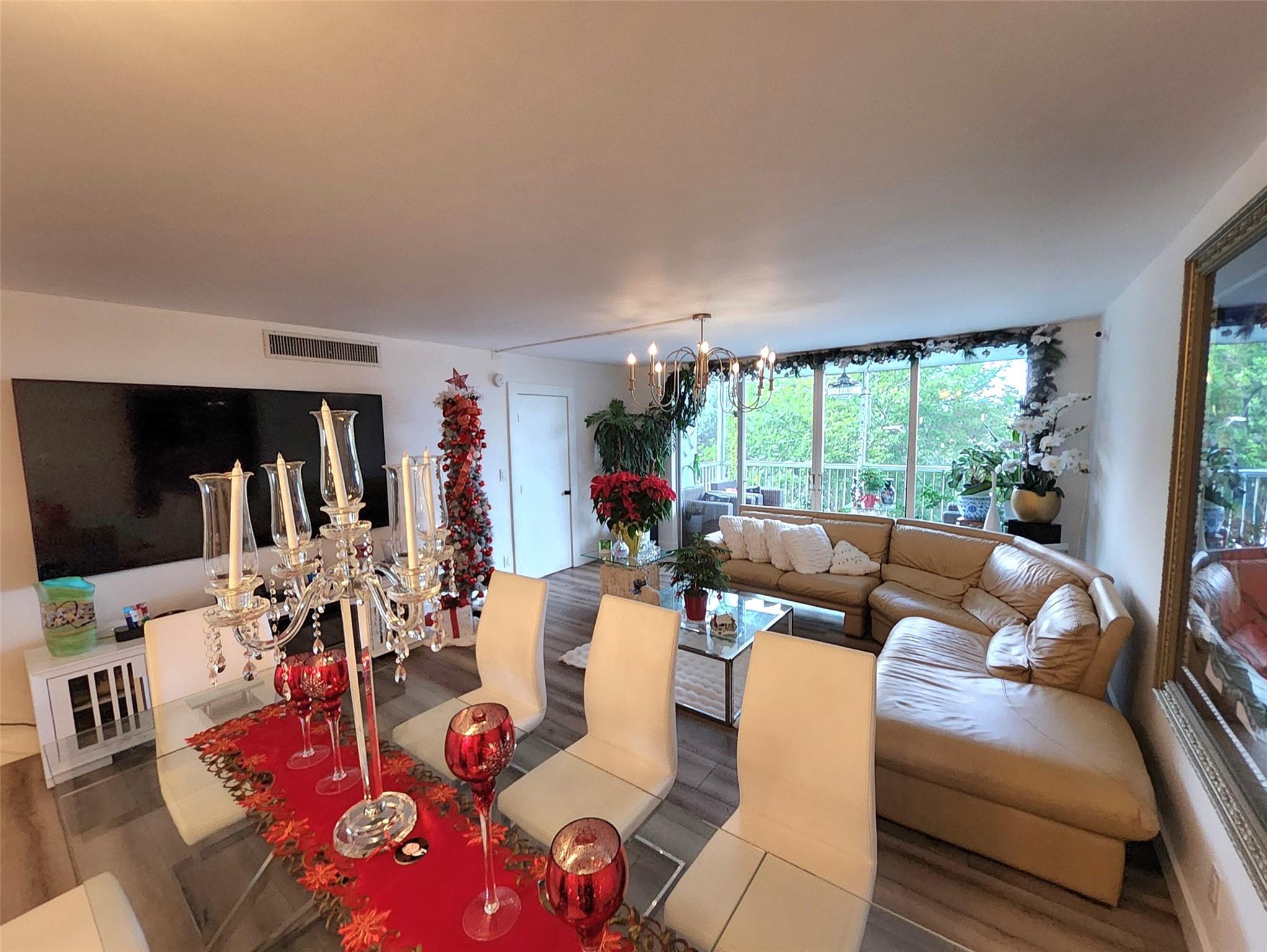 PALM AIRE - Residential