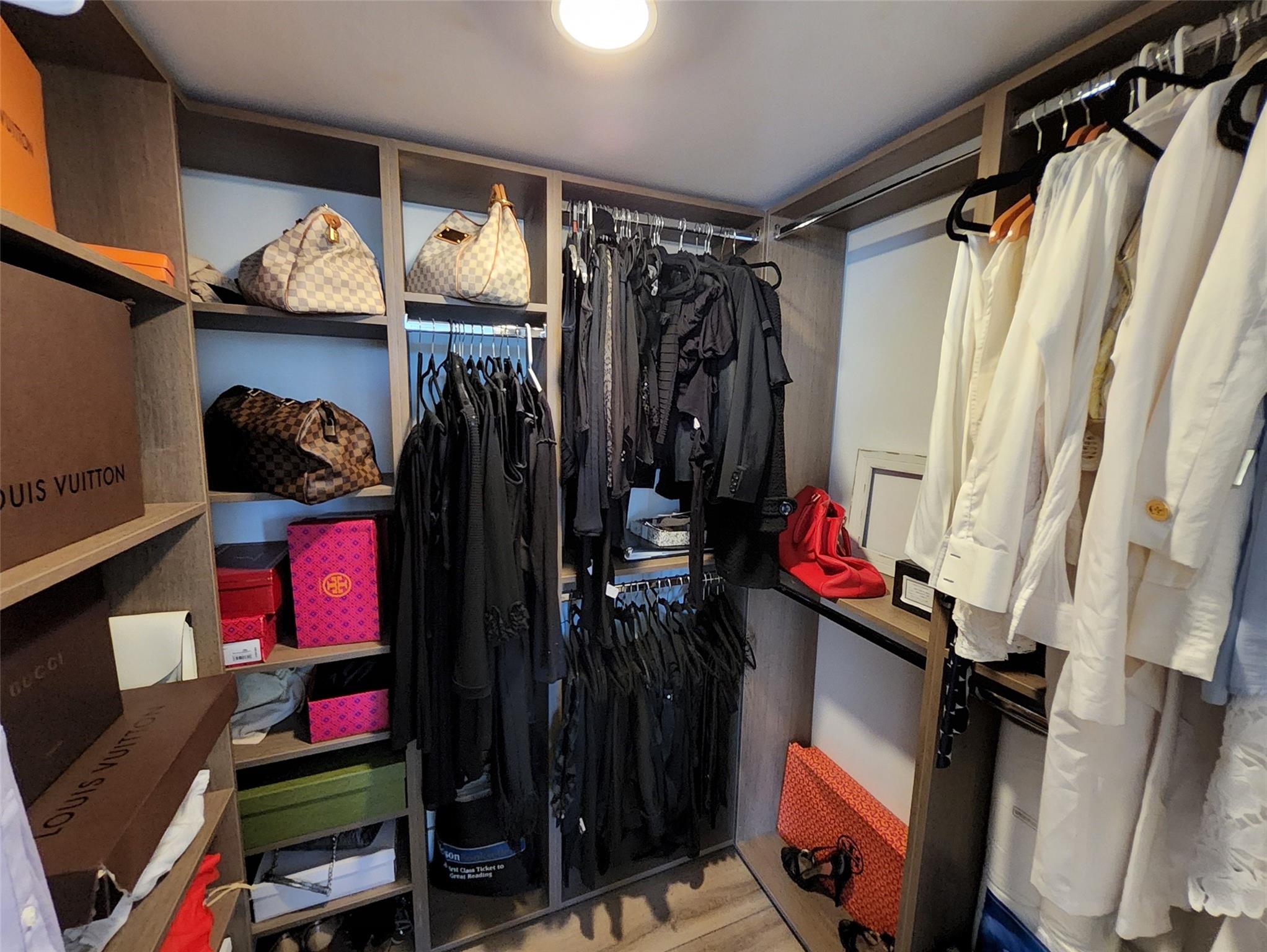 PALM AIRE - Residential