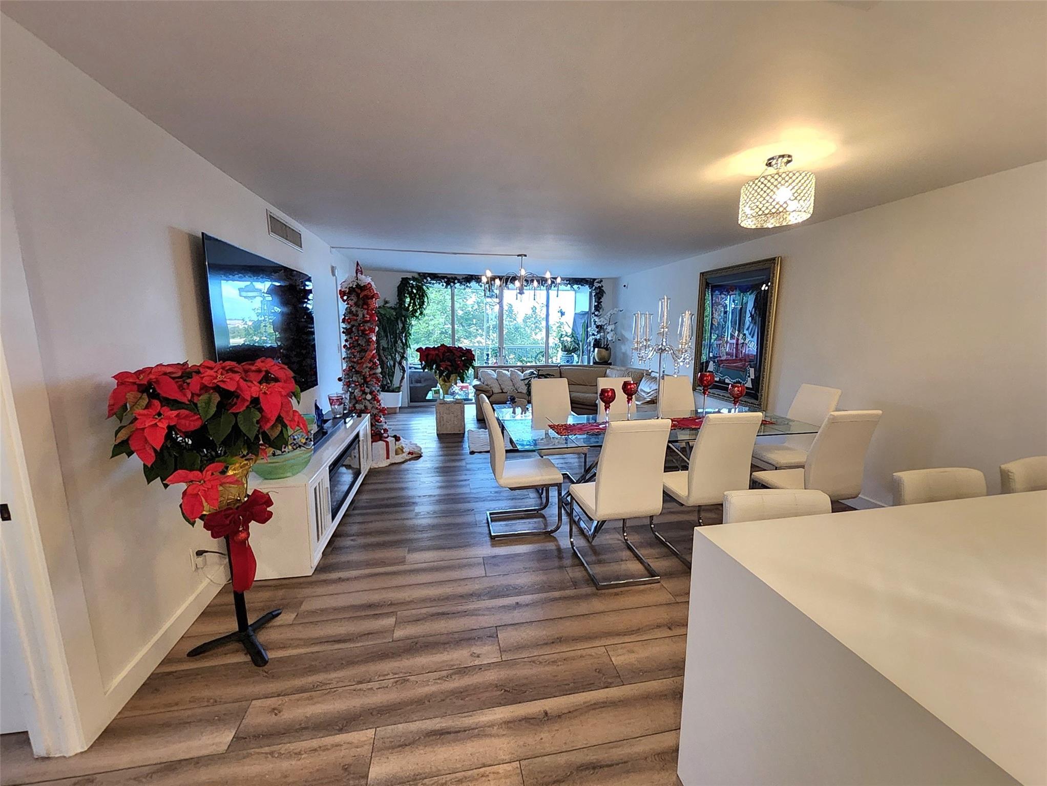 PALM AIRE - Residential