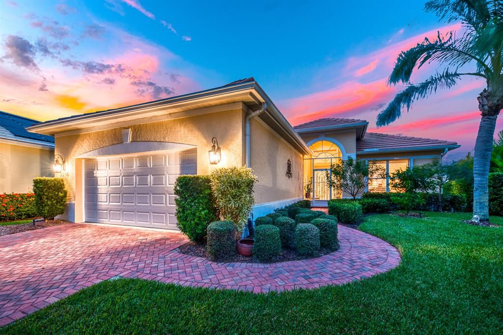 Photo of 2256 SW Brookhaven Way, Palm City, FL 34990 (MLS # R10748488)