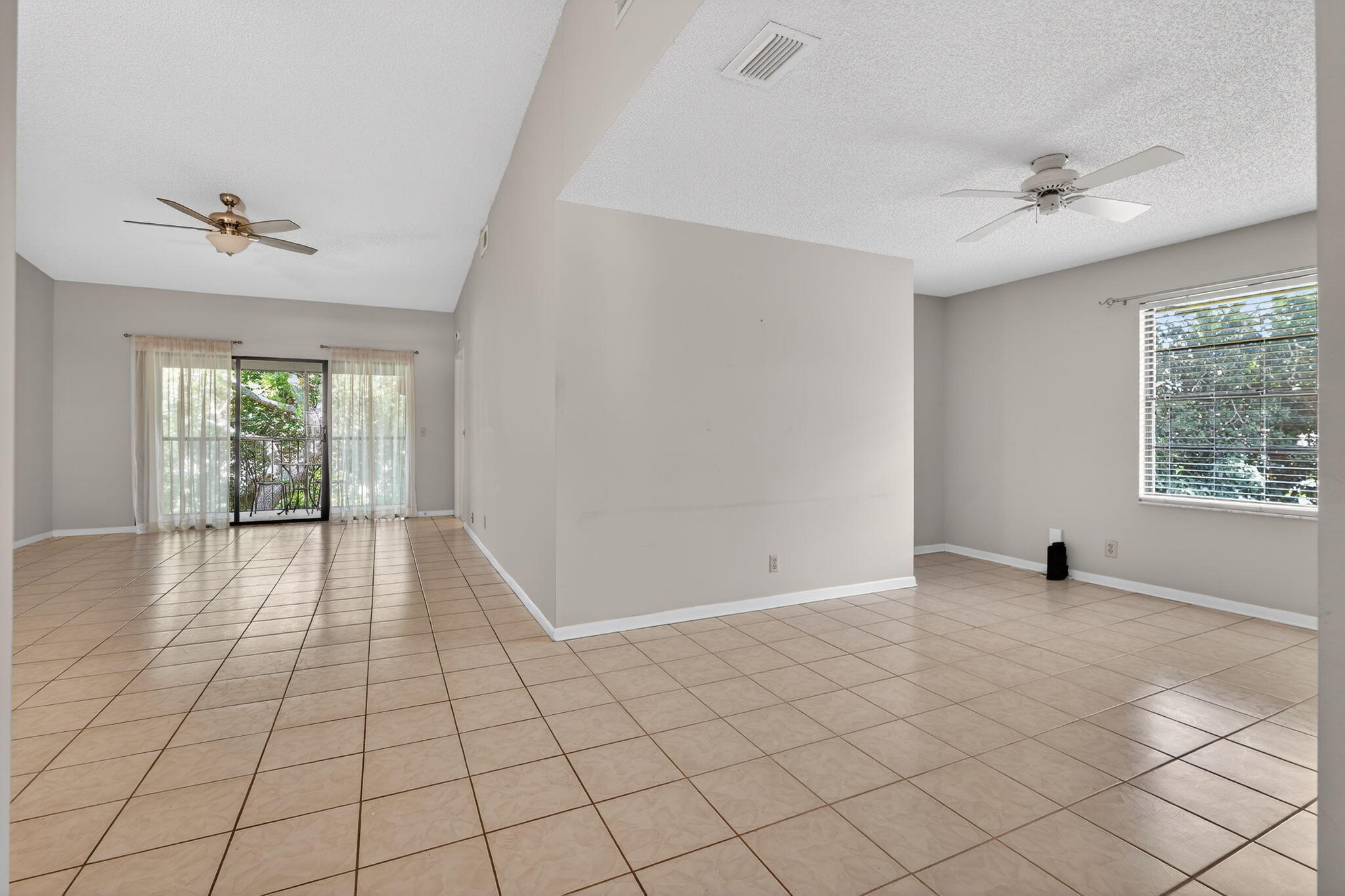 SABAL RIDGE CONDO - Residential