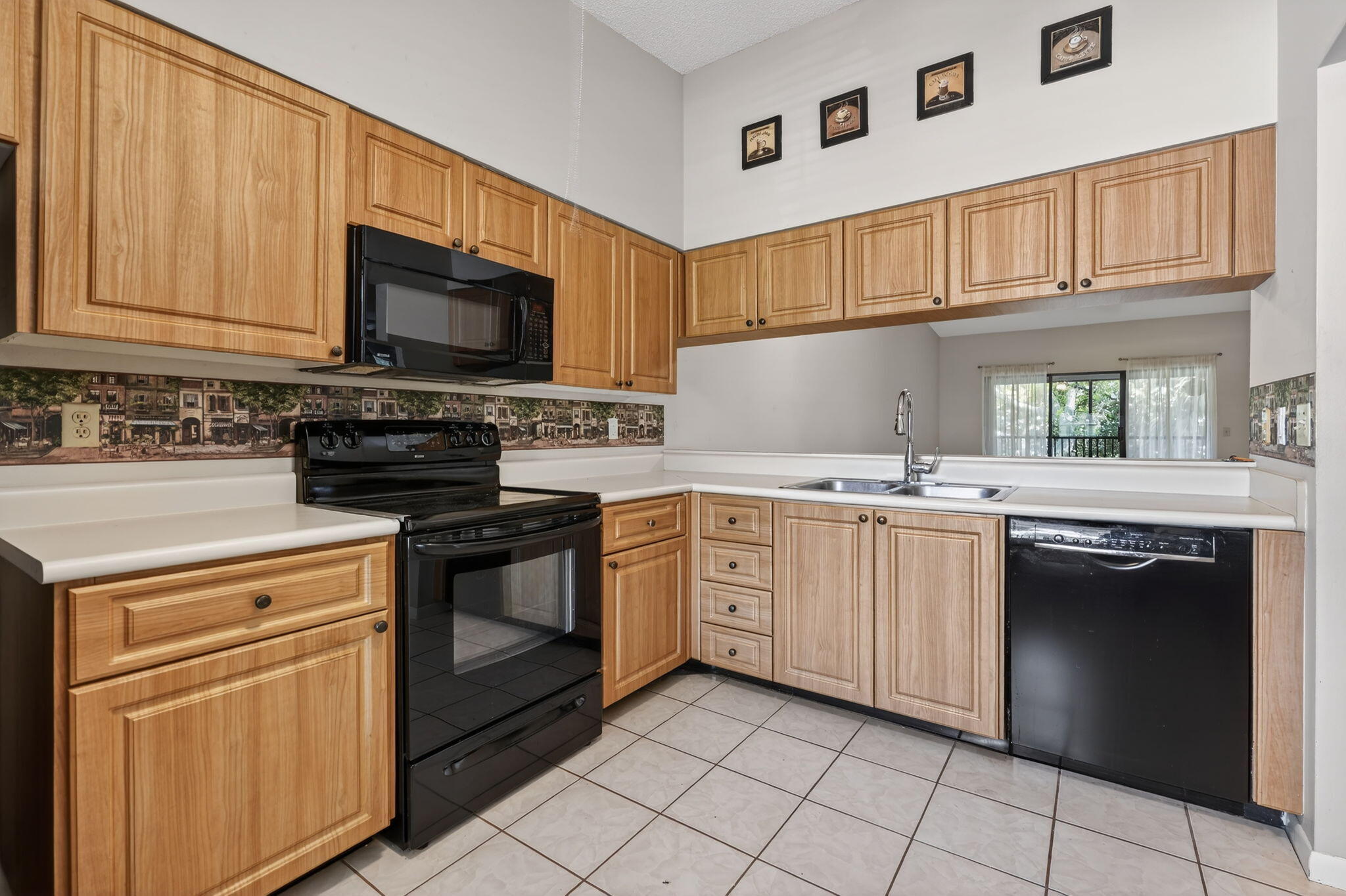 SABAL RIDGE CONDO - Residential