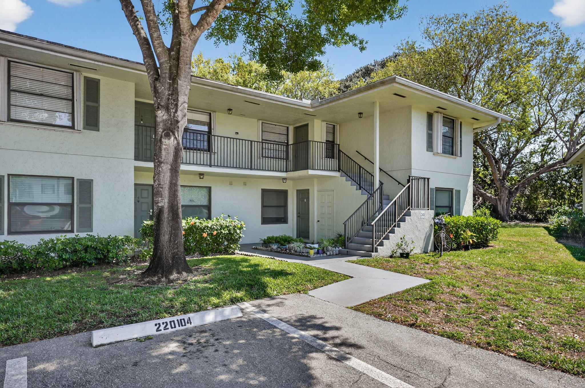 SABAL RIDGE CONDO - Residential