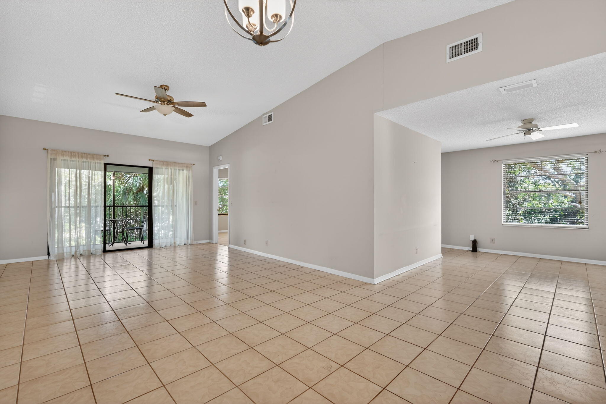 SABAL RIDGE CONDO - Residential