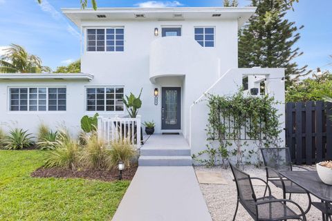 Single Family Residence in Lake Worth Beach FL 421 Ocean Breeze.jpg