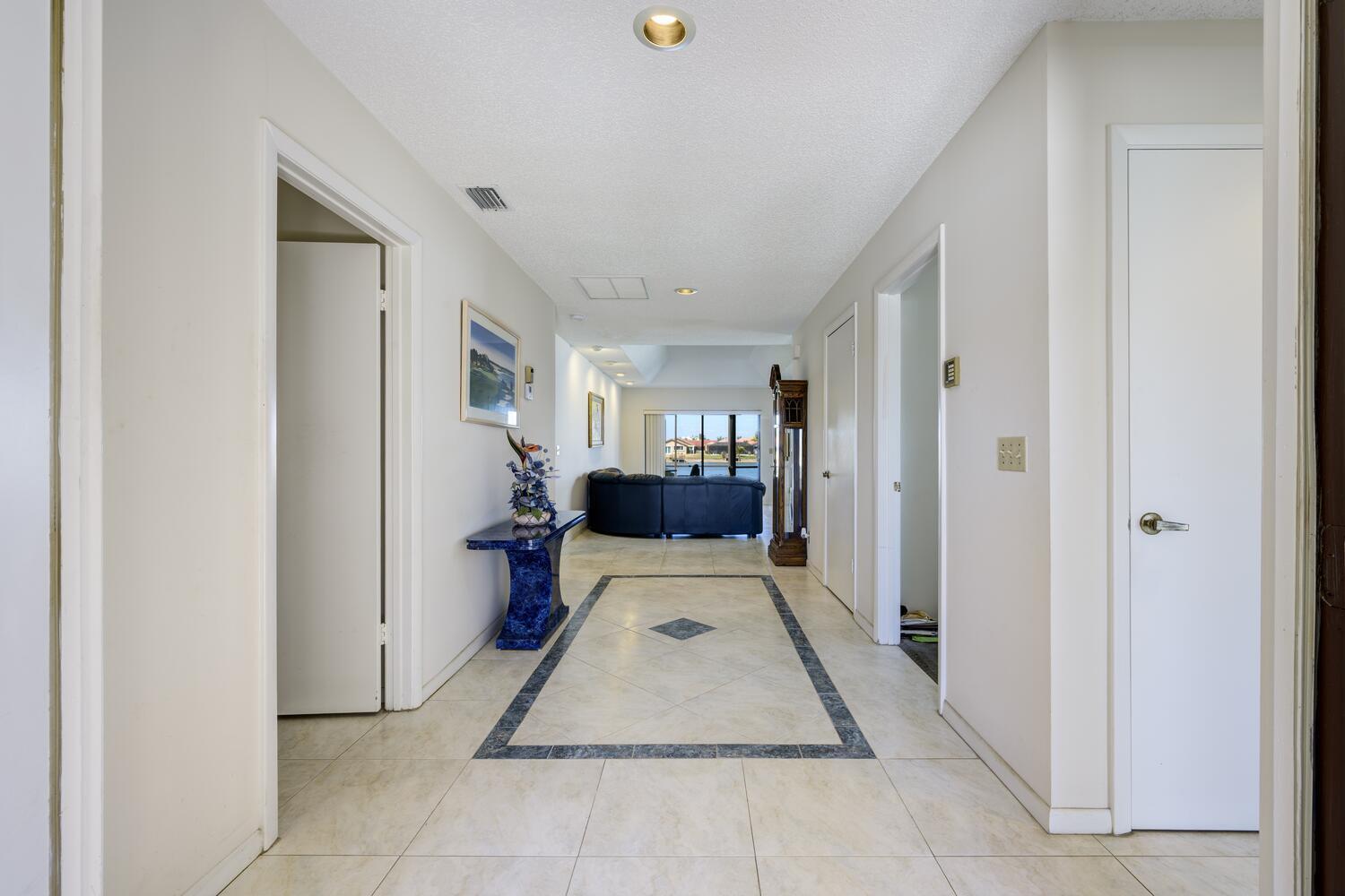 8336 Bonita Isle Drive