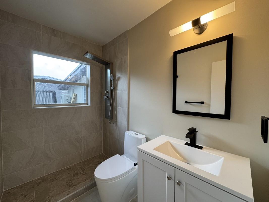 Lauderdale Manors Add 30- - Residential Lease