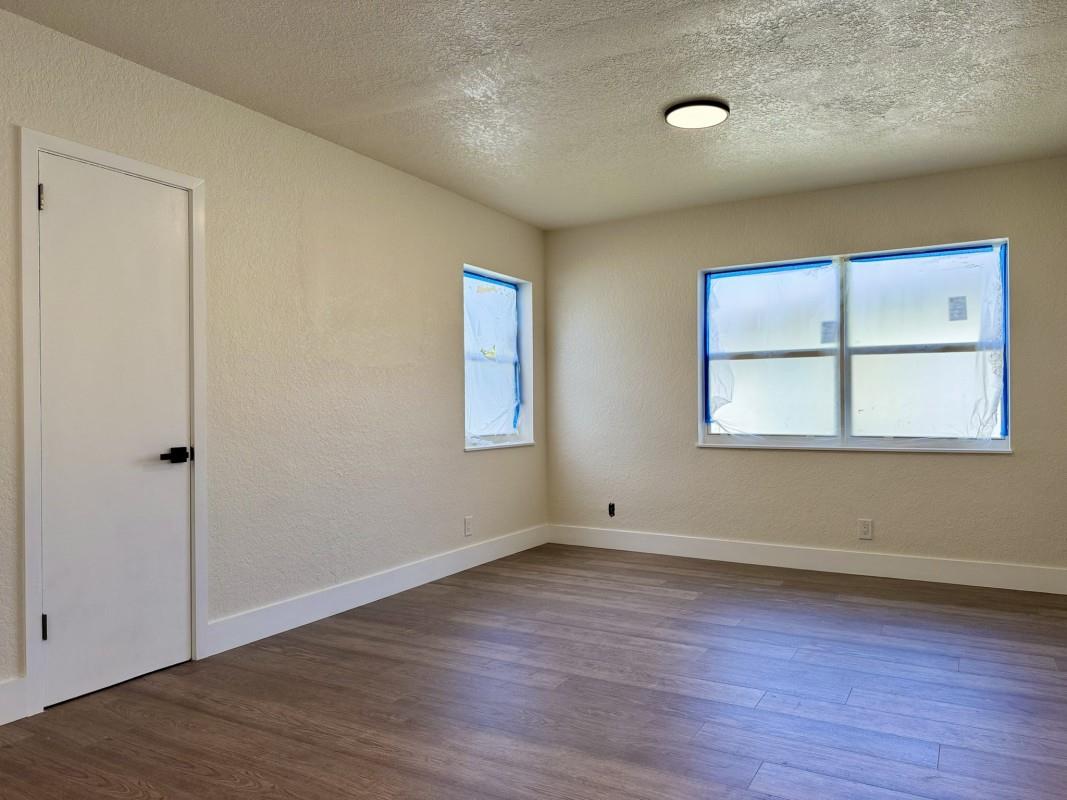 Lauderdale Manors Add 30- - Residential Lease