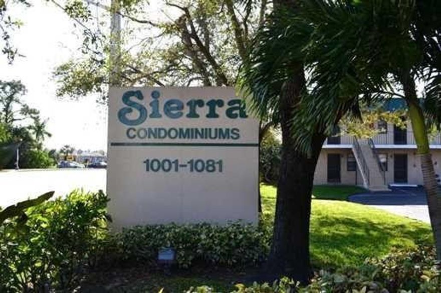 Community Pool, Laundry, and Club House. Excellent location! Within walking distance of large shopping centers and grocery stores!