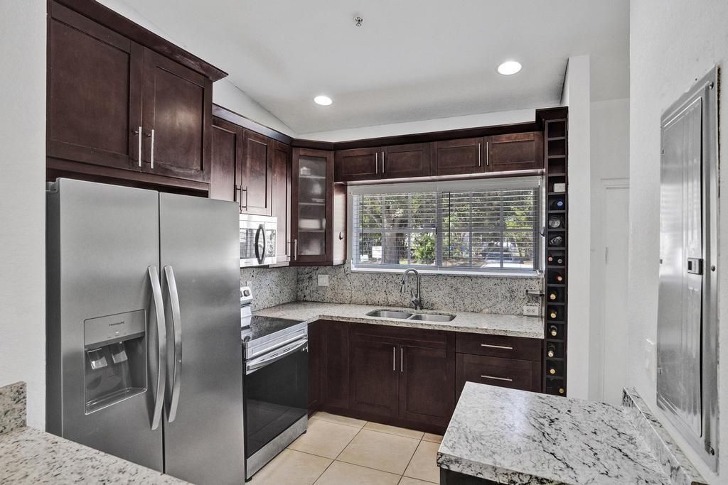 Photo of 3866 SW 48th Ave, Hollywood, FL 33023 (MLS # F10531914)