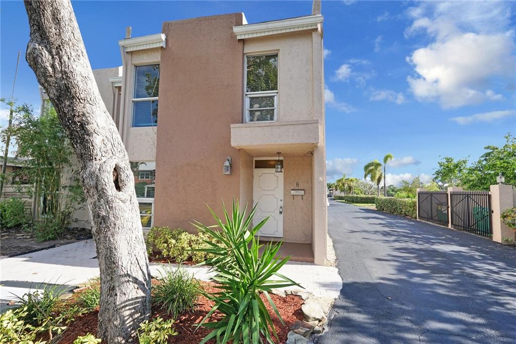 CYPRESS COVE - Residential