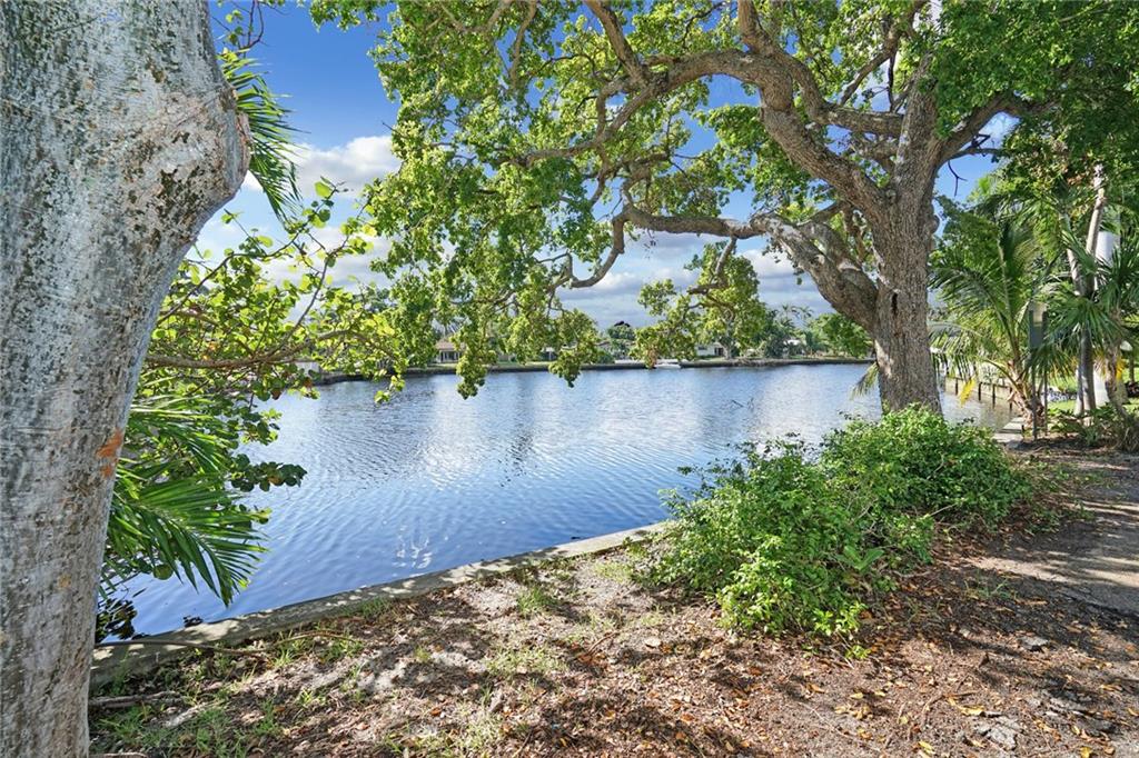 CYPRESS COVE - Residential