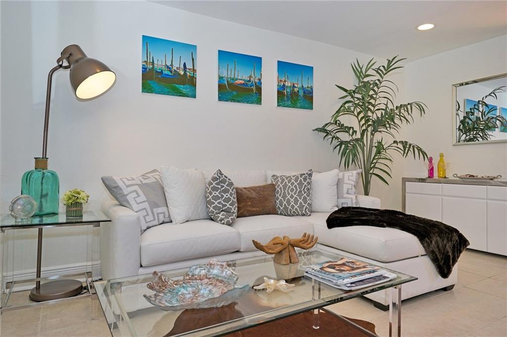CYPRESS COVE - Residential
