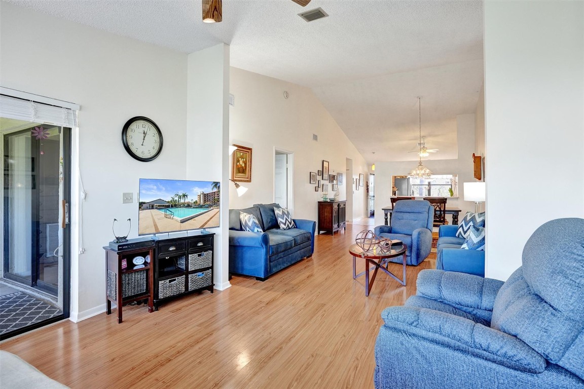 Lucerne Pointe - Residential