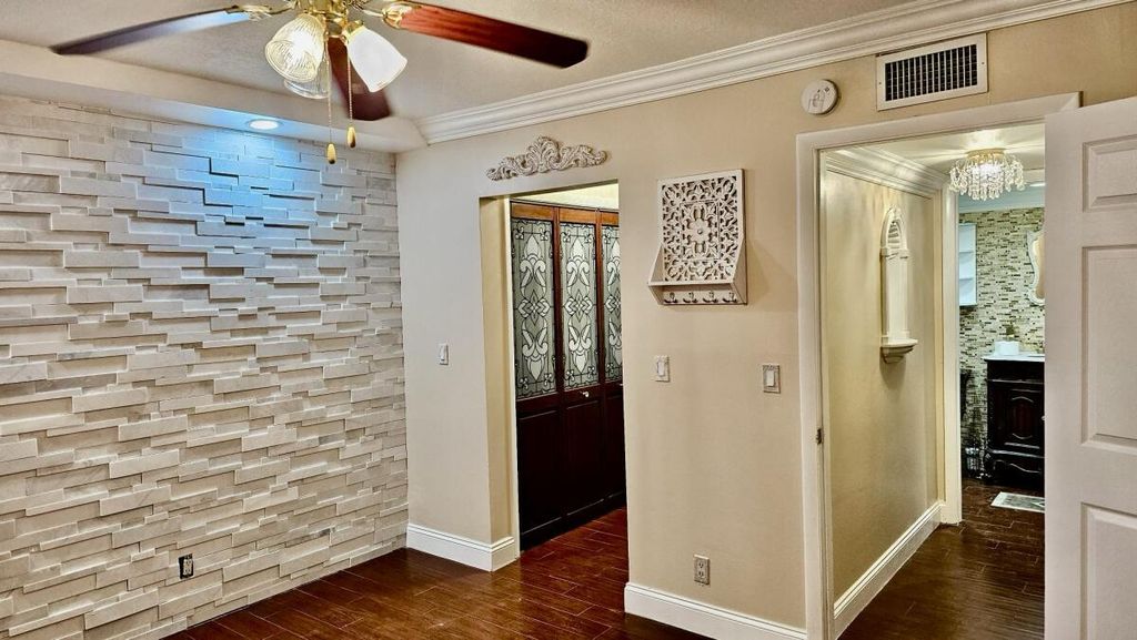 Photo of 610 NW 13th Street #15, Boca Raton, FL 33486 (MLS # R11111152)