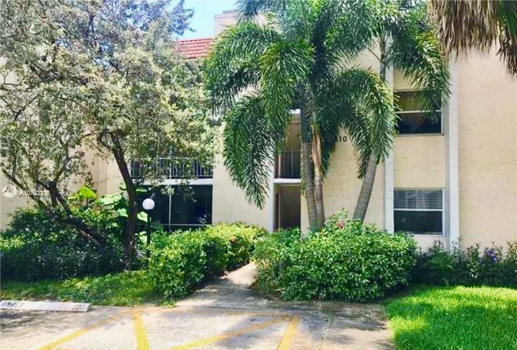 Photo of 610 NW 13th Street #15, Boca Raton, FL 33486 (MLS # R11111152)