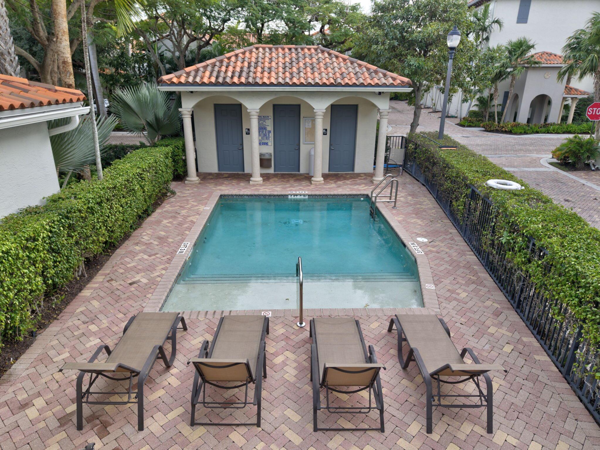 OLD PALM GROVE - Residential Lease