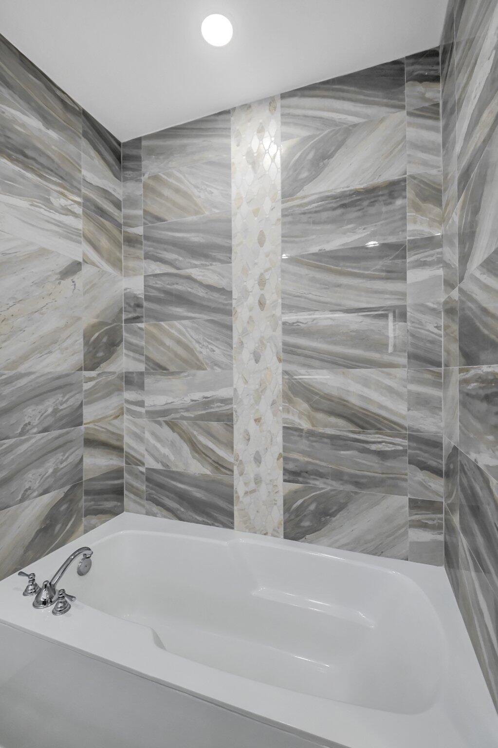 OLD PALM GROVE - Residential Lease