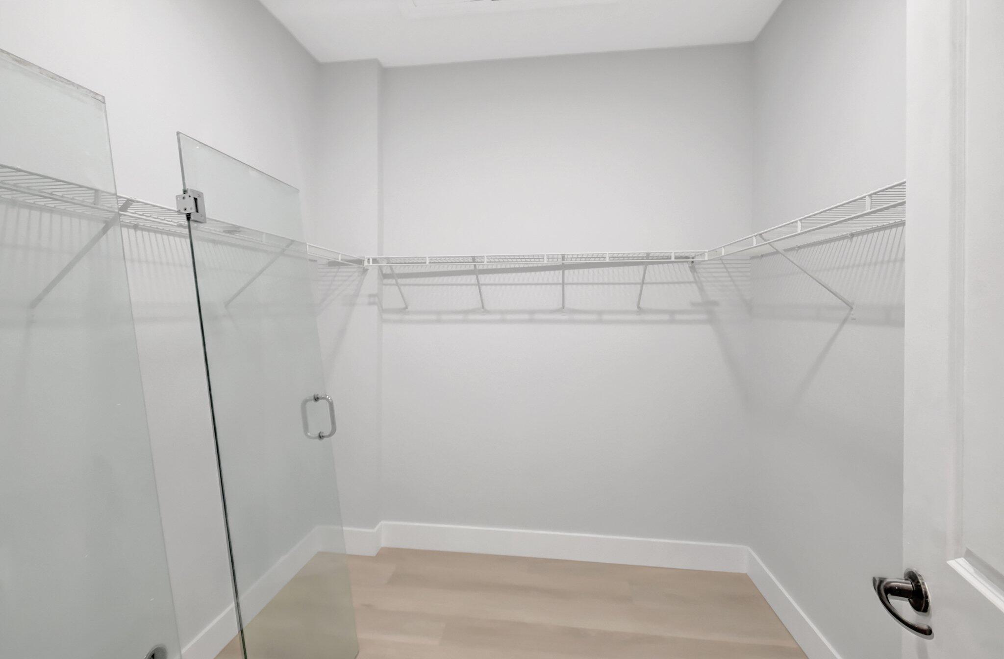 OLD PALM GROVE - Residential Lease