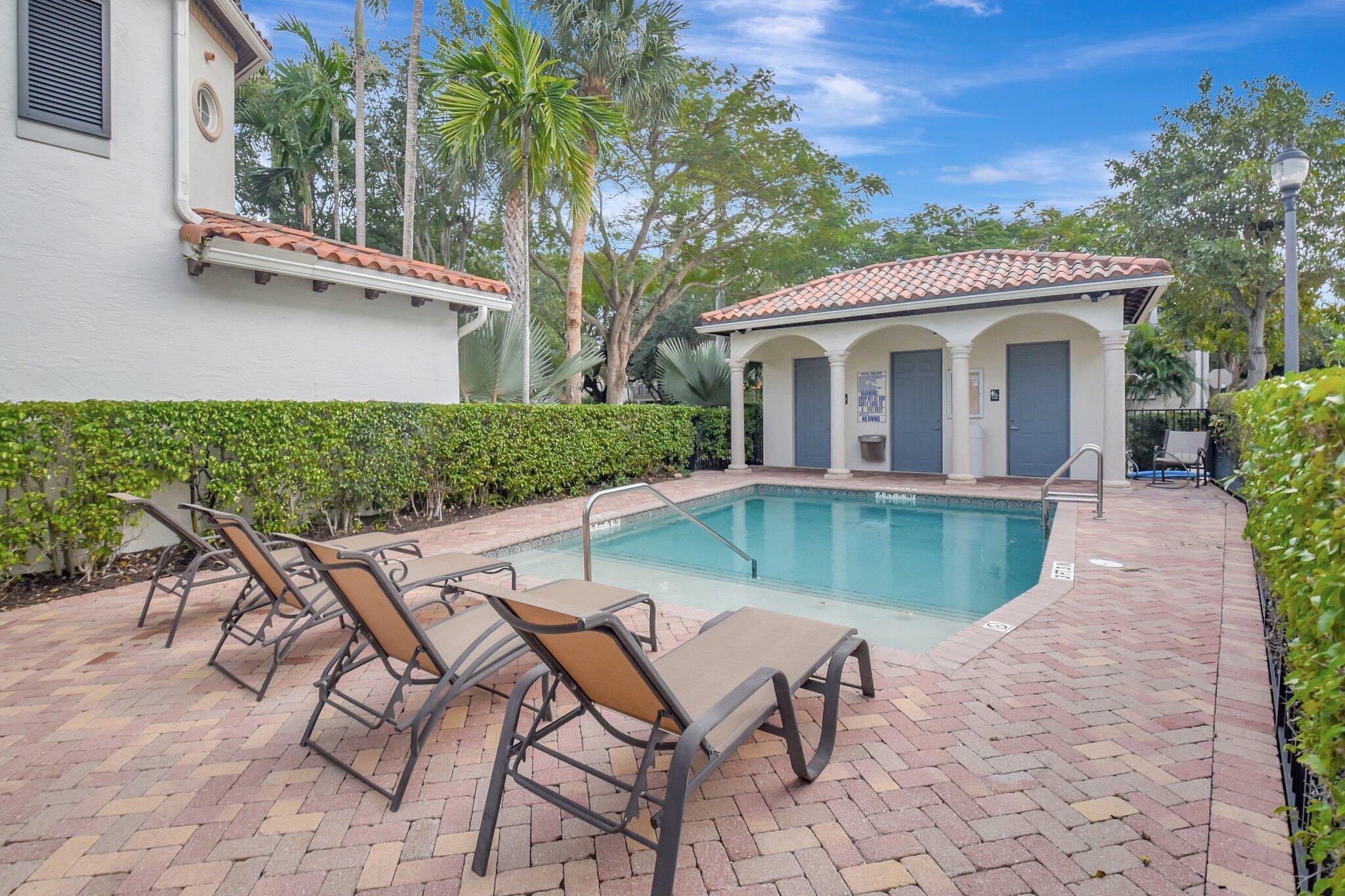 OLD PALM GROVE - Residential Lease