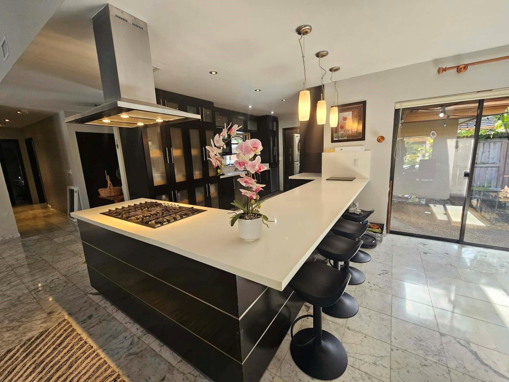 19975 NE 10th Place Way