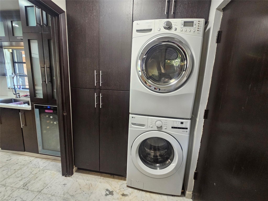 Sky Lake Villas - Residential