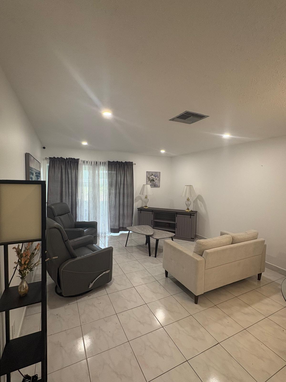 2522 Emory Drive E A
