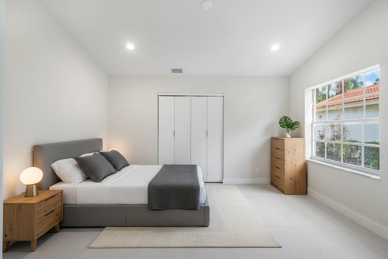 FLORAL LAKES - Residential