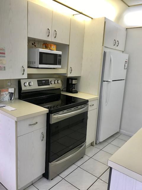 CENTURY VILLAGE - Residential Lease