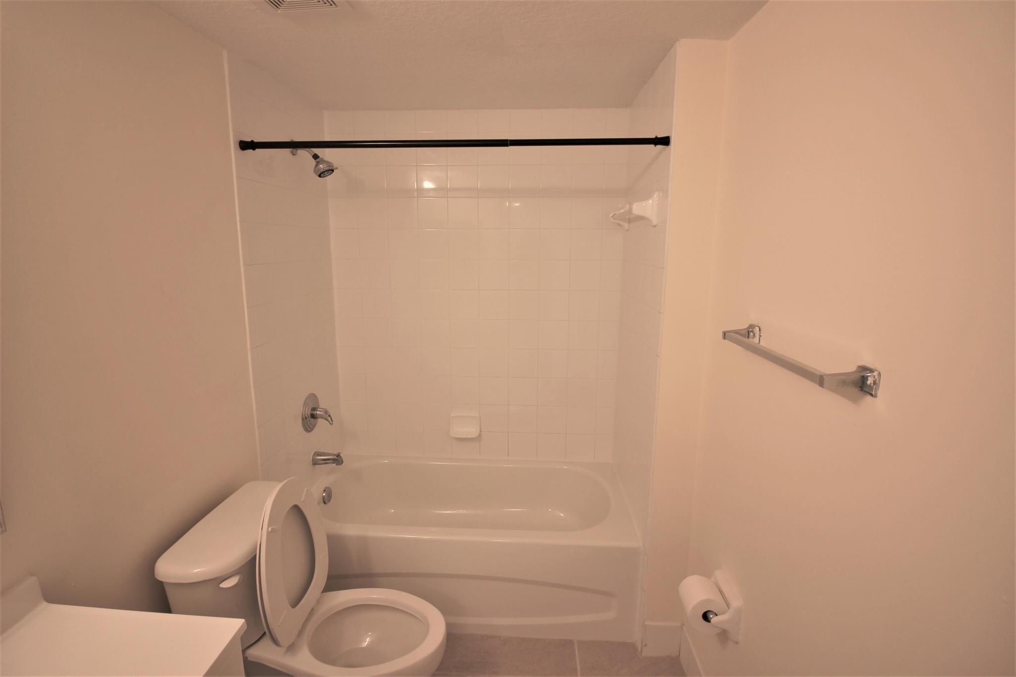 BELVEDERE ISLES CONDO NO 3 - Residential Lease