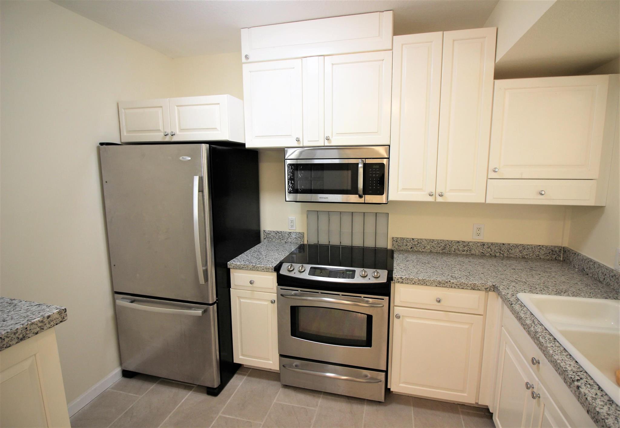 BELVEDERE ISLES CONDO NO 3 - Residential Lease