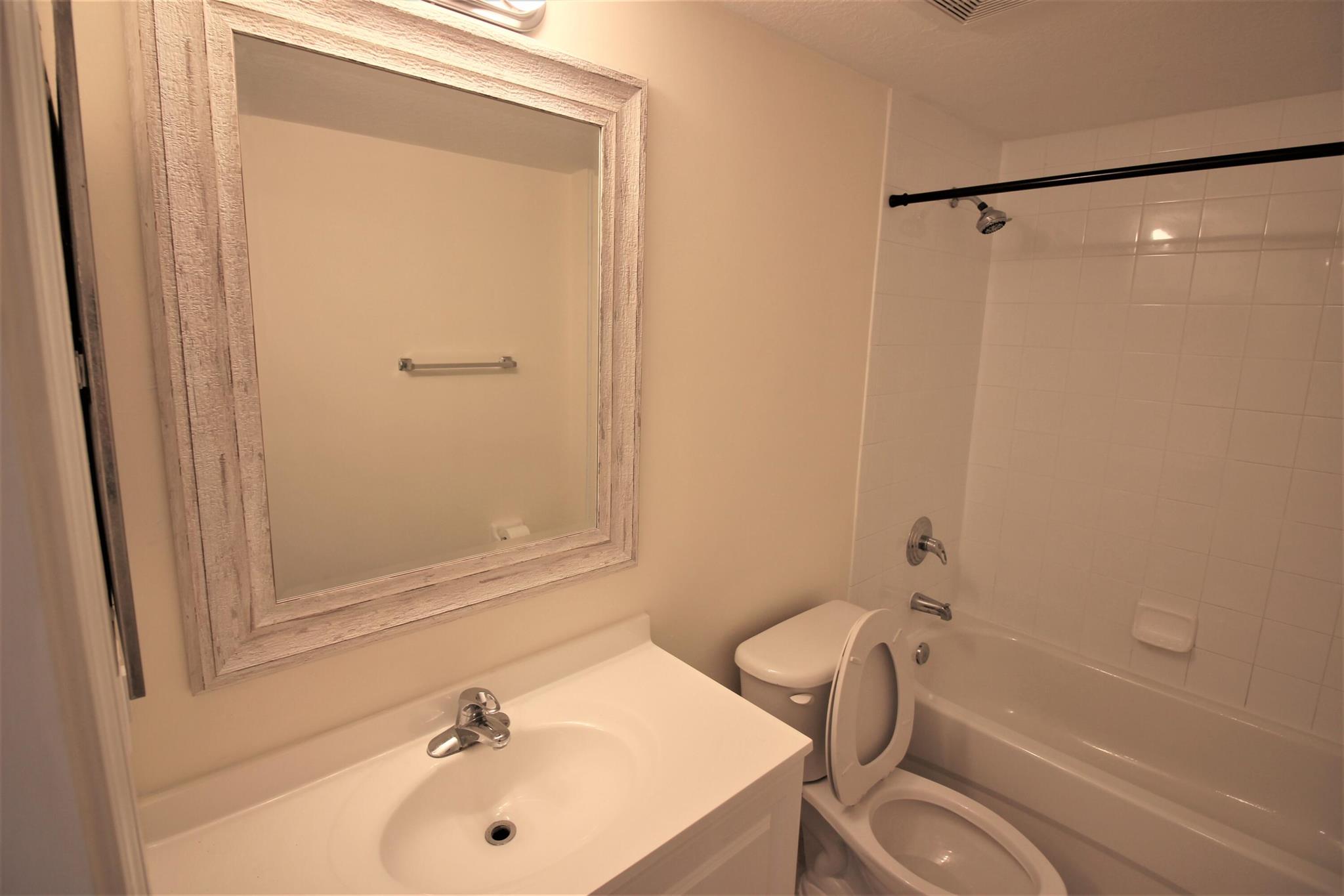 BELVEDERE ISLES CONDO NO 3 - Residential Lease