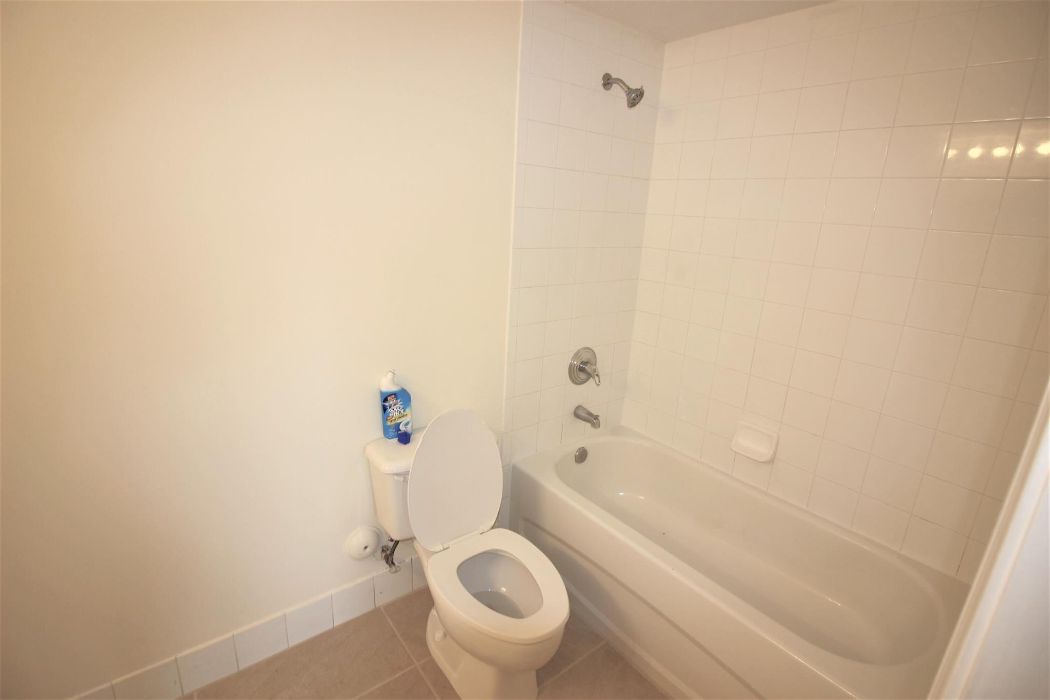 BELVEDERE ISLES CONDO NO 3 - Residential Lease