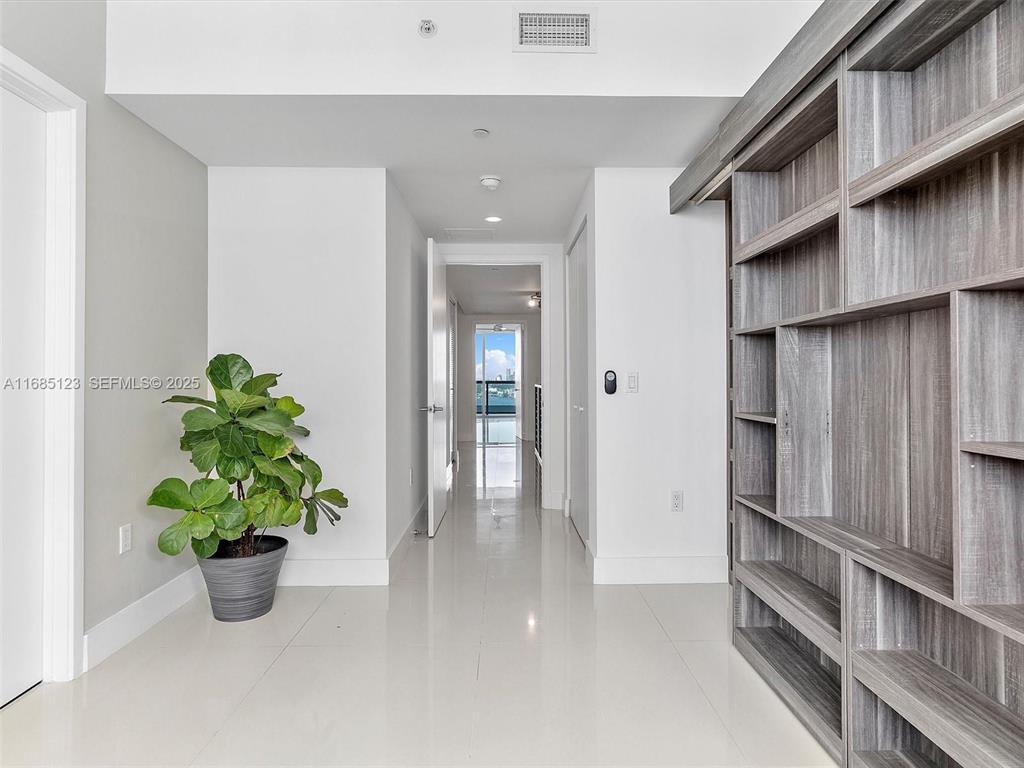CIELO ON THE BAY CONDO - Residential Lease