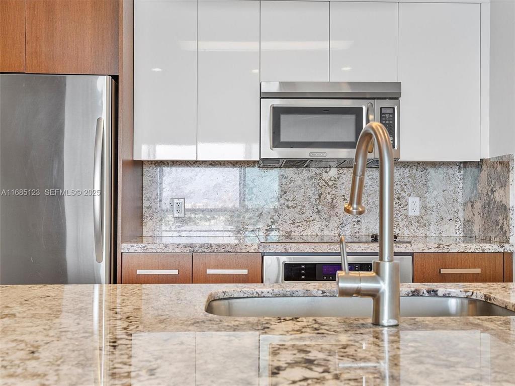 CIELO ON THE BAY CONDO - Residential Lease