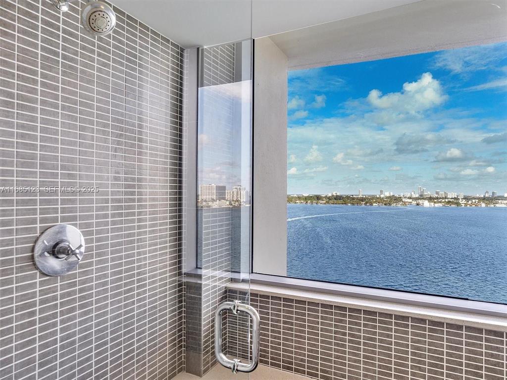 CIELO ON THE BAY CONDO - Residential Lease