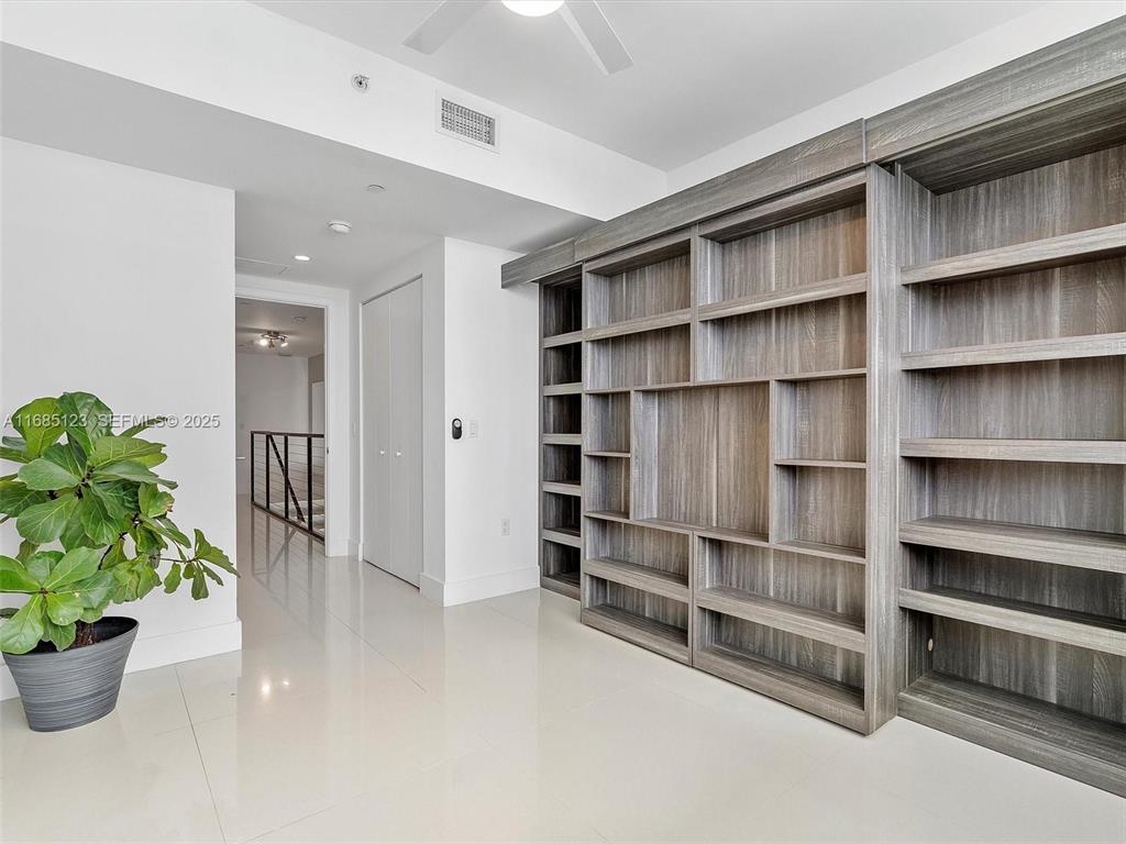 CIELO ON THE BAY CONDO - Residential Lease