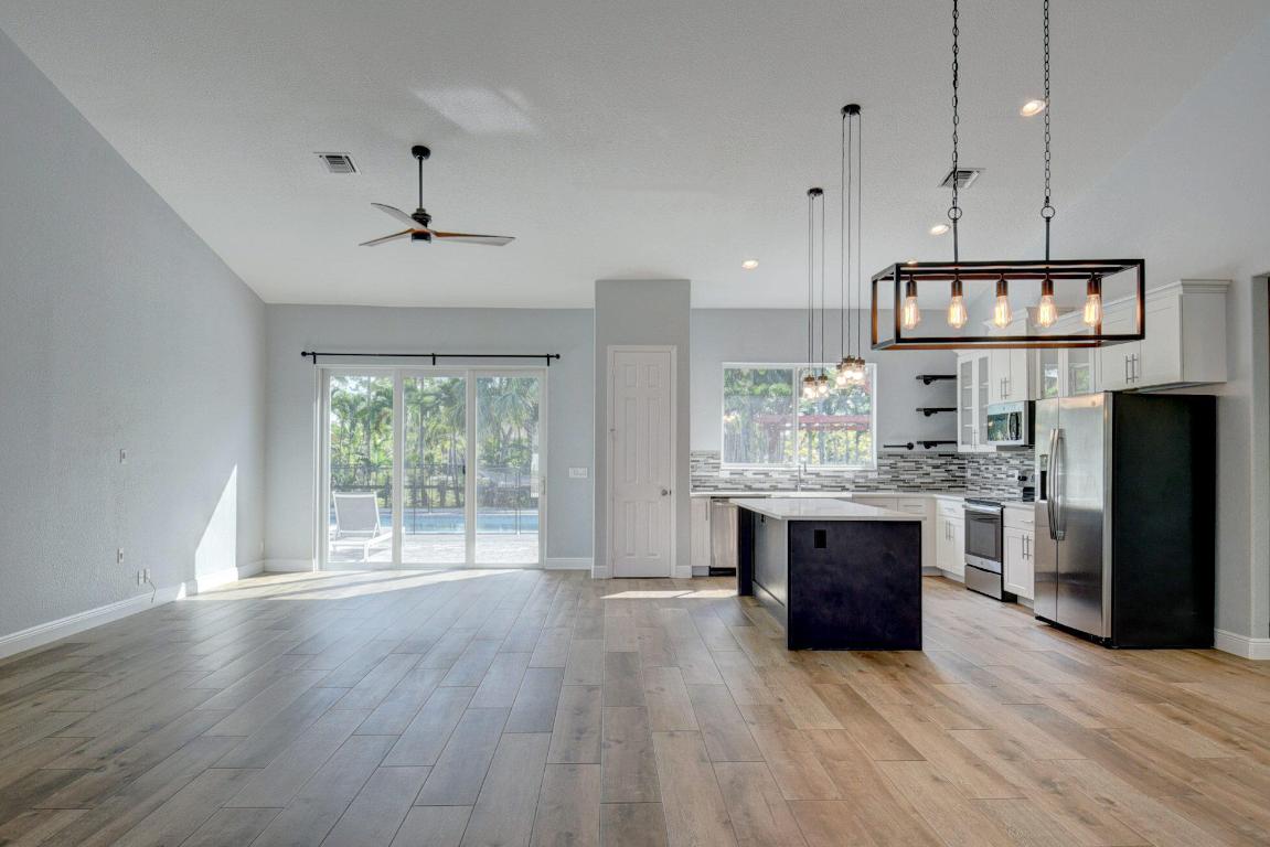 The Acreage - Residential