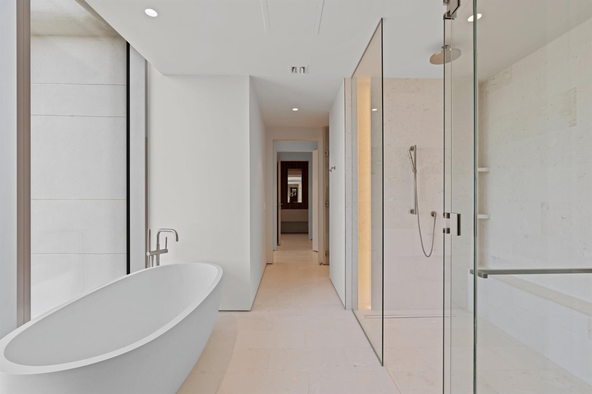 La Clara - Residential