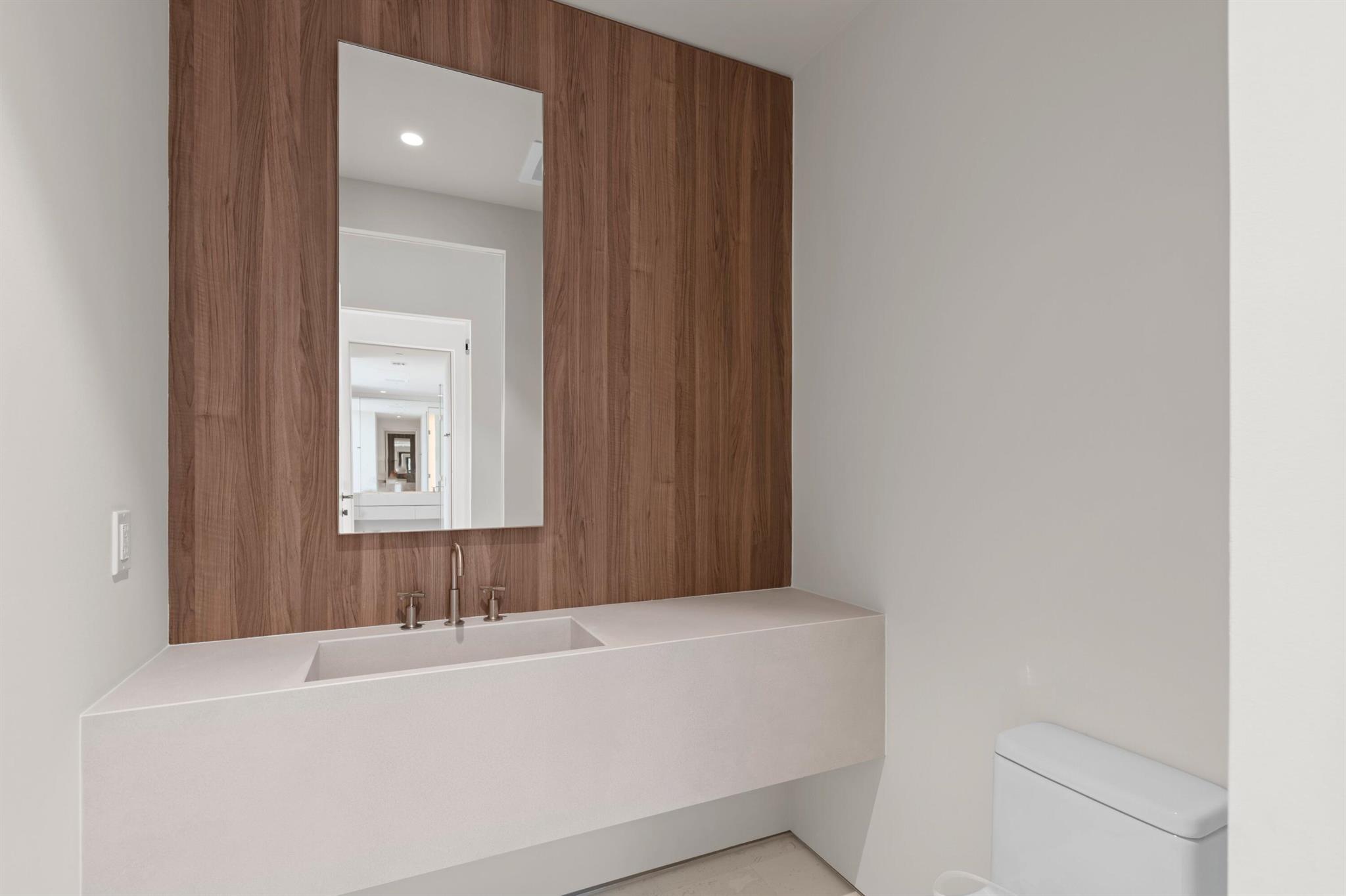 La Clara - Residential