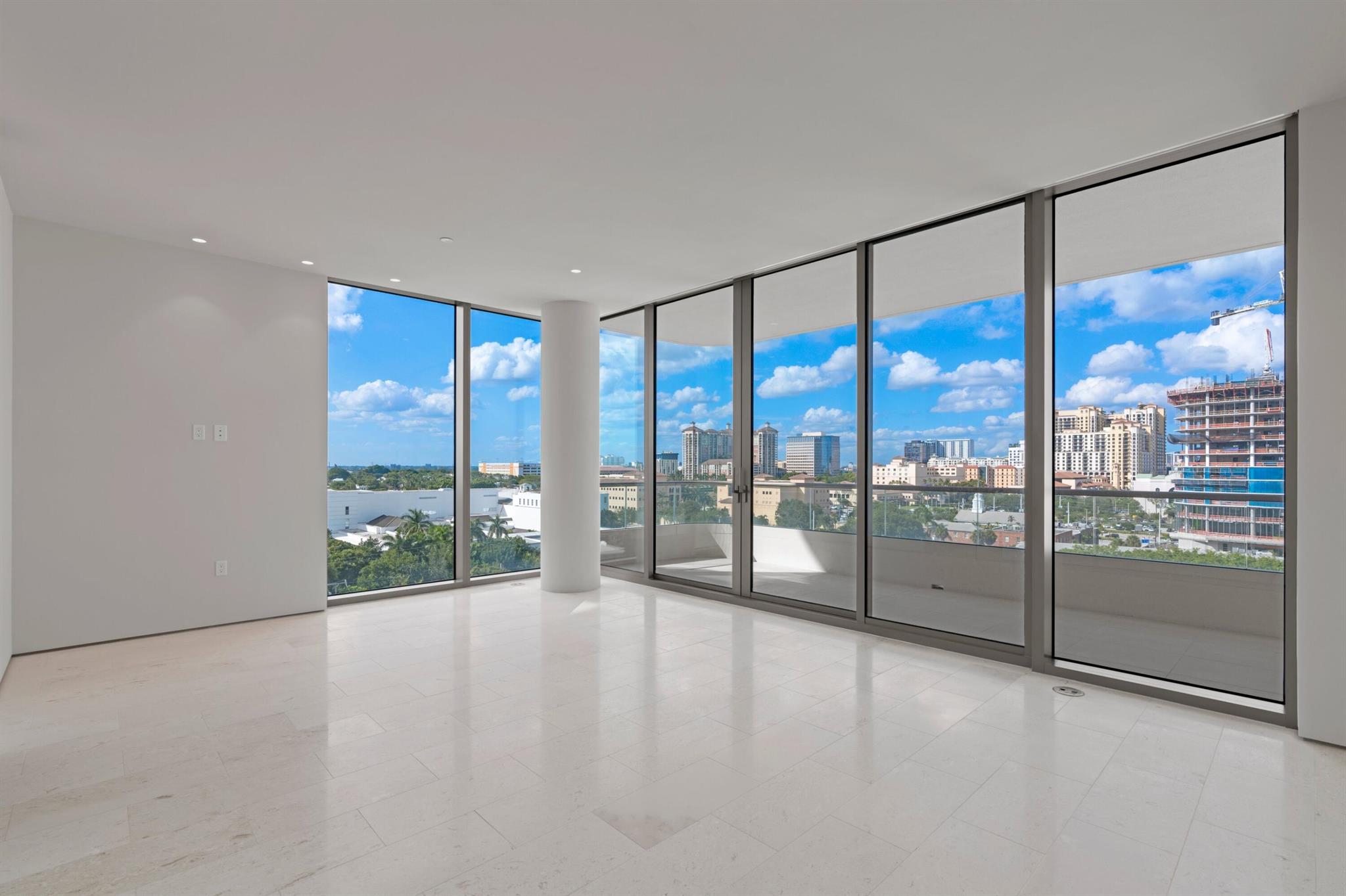 La Clara - Residential