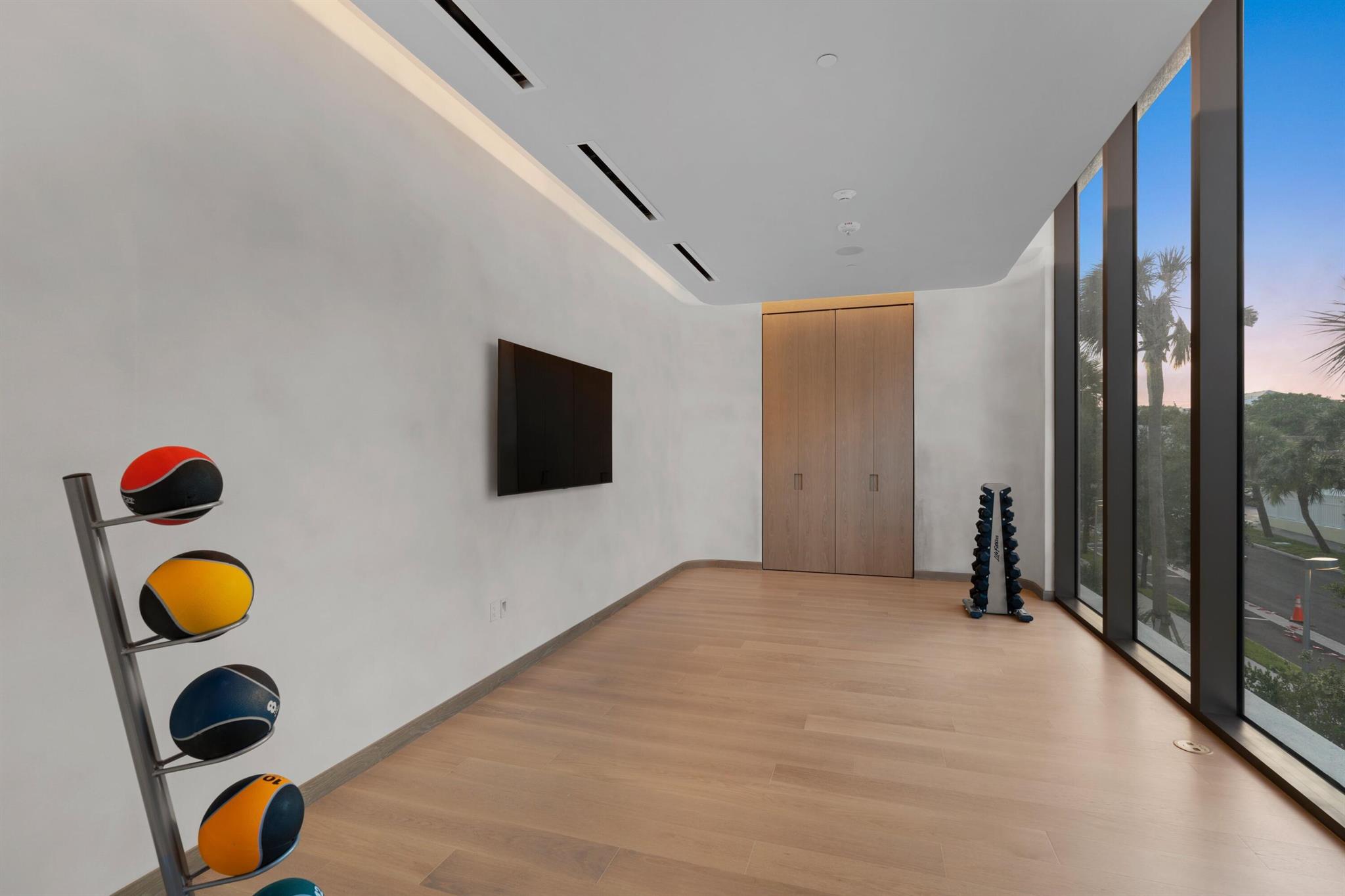 La Clara - Residential