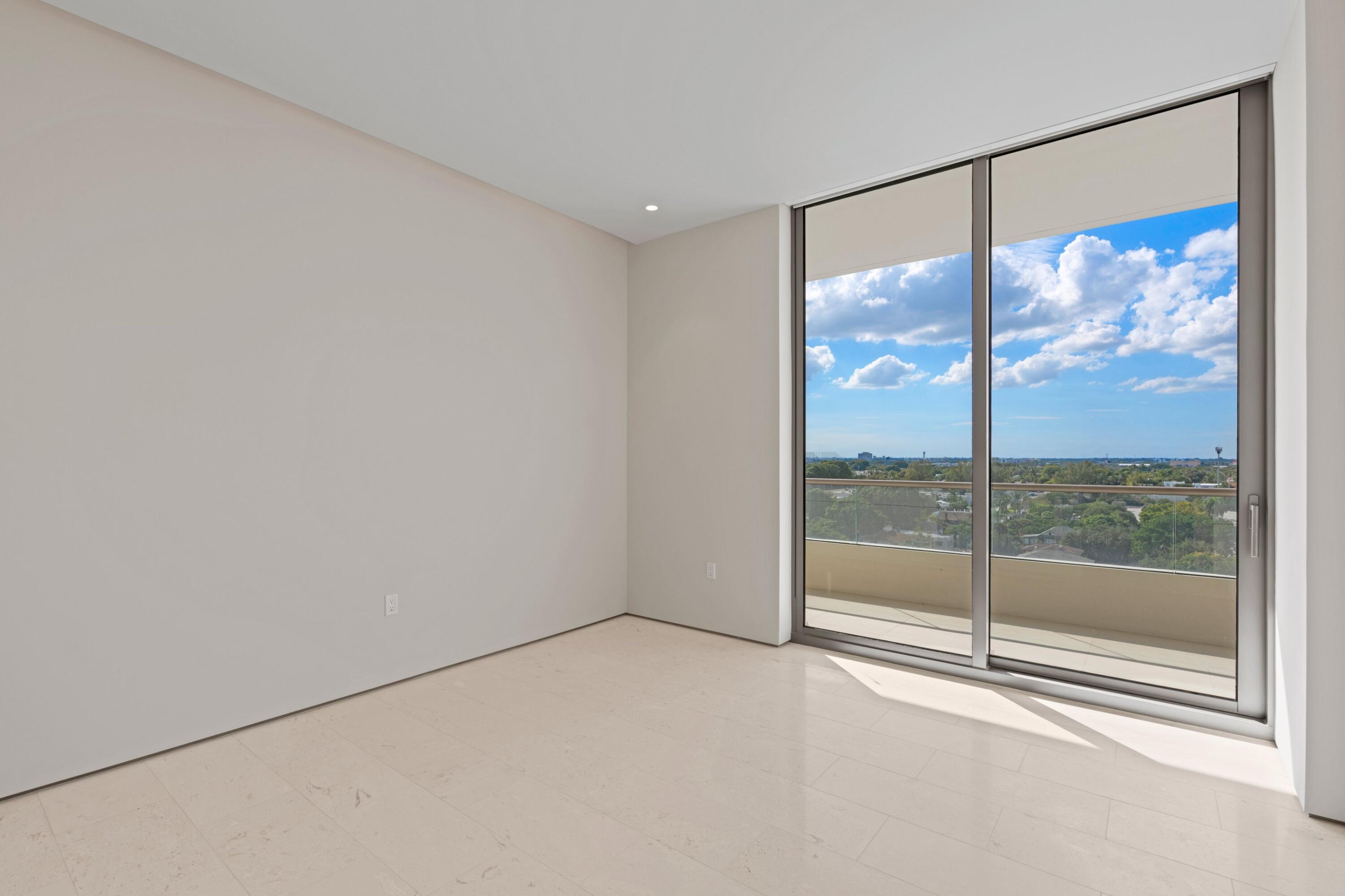 La Clara - Residential