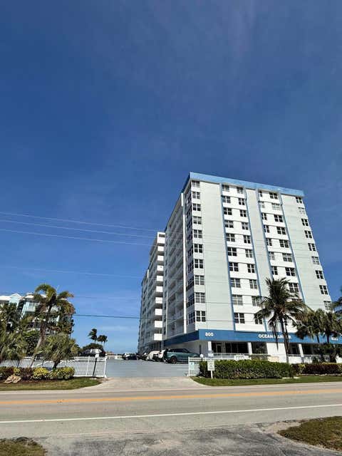 Tiny photo for 800 SE 20th Avenue #105, Deerfield Beach, FL 33441 (MLS # B26024476)