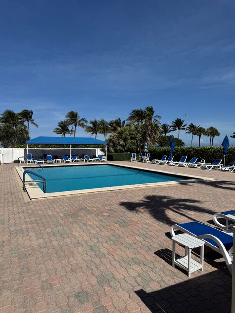 Tiny photo for 800 SE 20th Avenue #105, Deerfield Beach, FL 33441 (MLS # B26024476)
