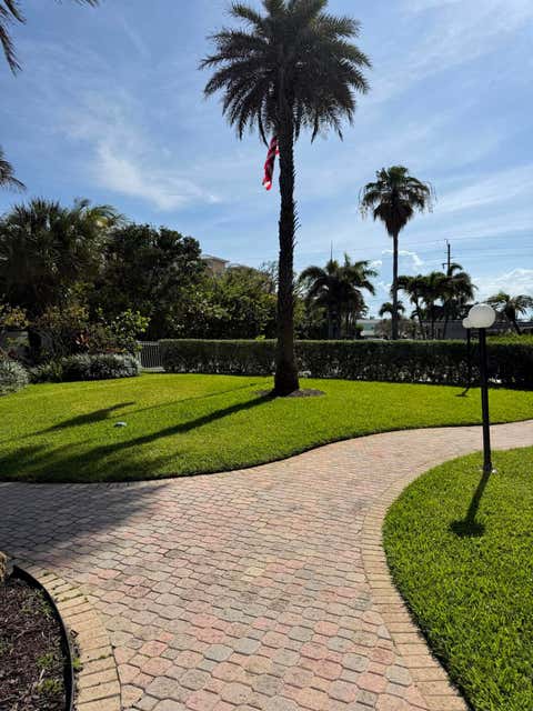 Tiny photo for 800 SE 20th Avenue #105, Deerfield Beach, FL 33441 (MLS # B26024476)