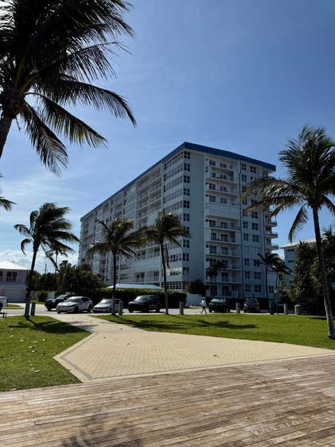 Tiny photo for 800 SE 20th Avenue #105, Deerfield Beach, FL 33441 (MLS # B26024476)