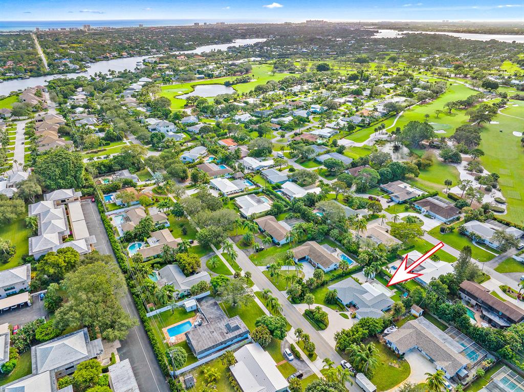 TEQUESTA IN PB 25 PGS 7 TO 15 INC - Residential