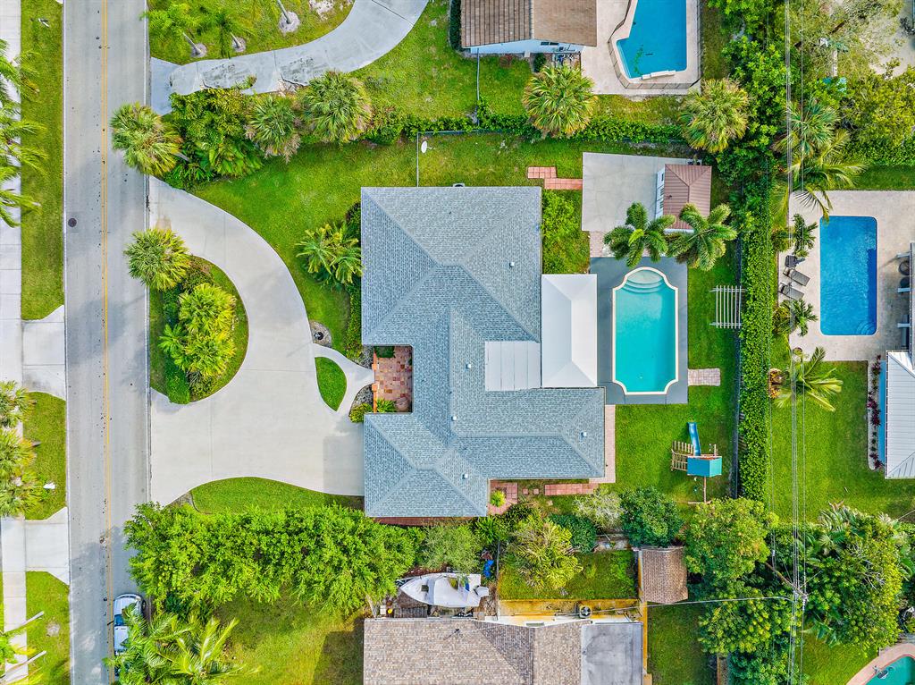 TEQUESTA IN PB 25 PGS 7 TO 15 INC - Residential